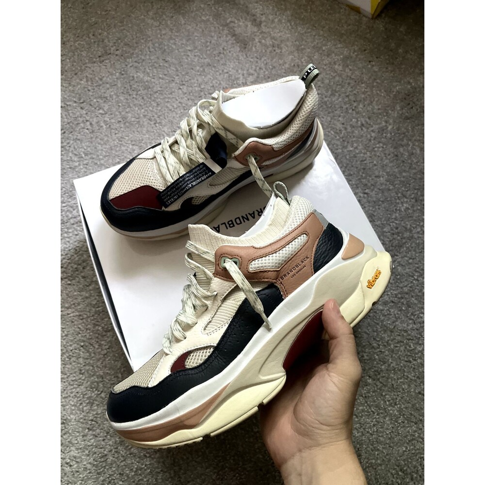 Brand Black Saga Navy, Cream, Tan, Burgundy Size 10W/8.5M Used